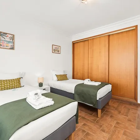 With Private Pool Steps From #2025 Burgau