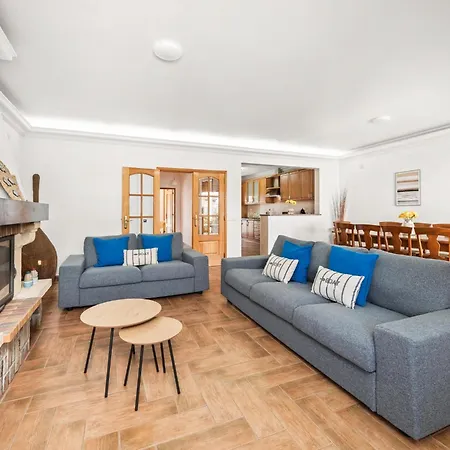 With Private Pool Steps From #2025 Burgau